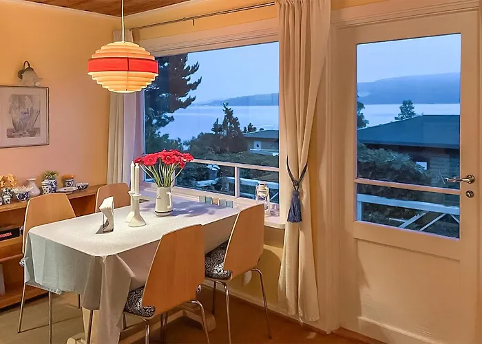 Holiday home In Klokkarstua With Wifi *